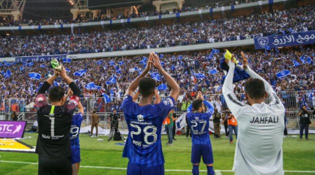 صور| تغريدات.. فرحة عارمة تغمر نجوم الهلال بعد حسم كلاسيكو الاتحاد