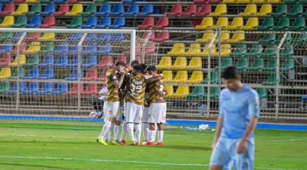 بعد هبوط الباطن رسميا.. 3 فرق تصارع على البقاء في الجولة الأخيرة
