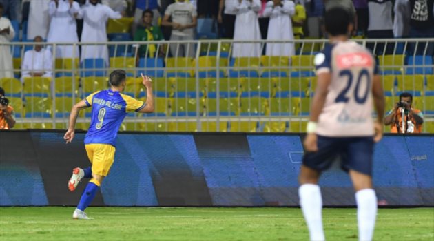دوري المحترفين| النصر يلاحق الهلال على الصدارة بفوز قاتل على التعاون