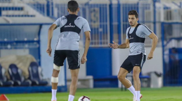 الهلال يبدأ استعداداته للسوبر السعودي المصري أمام الزمالك
