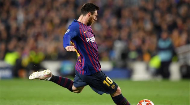 ميسي يتصدر قائمة المتوجين بجوائز الأفضل بالدوري الإسباني