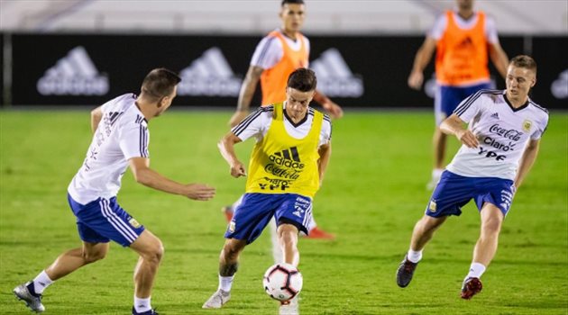 لاعبو الأرجنتين والعراق يتدربون في ملاعب المملكة.. ومؤتمر صحفي الأربعاء