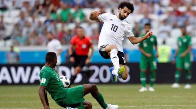 هوساوي: أنا أفضل من مدافعي إنجلترا.. وهكذا "دمرت" محمد صلاح