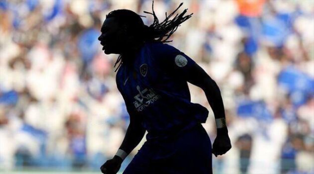 فيديو| هدف جوميز يشعل حربا بين أساطير الهلال والنصر.. "رد لا يصدق من الجابر"