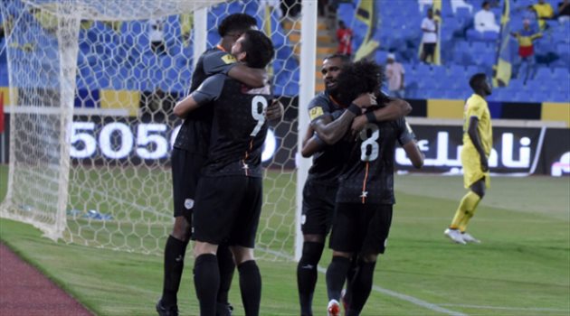 رغم منصة تسديدات النصر .. الشباب ينفرد بـ "الدقة" في دوري المحترفين