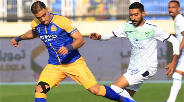 دوري المحترفين| وسط جدل تحكيمي "مجنون".. النصر بـ10 لاعبين يتعادل مع الفتح
