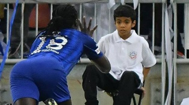 أبوثنين ينتقد الطفل "الخائف من جوميز" بعد وصفه بـ"المريض بالصرع"