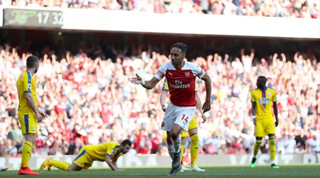 بعد السخرية منه بسبب دوري الأبطال .. أوباميانج لمدير دورتموند: "دعني وشأني يا مهرج"