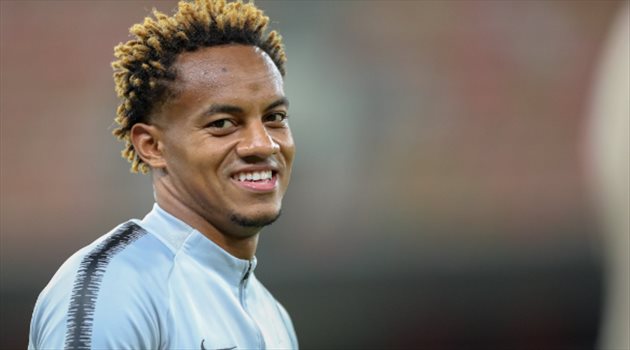 تحدي حلق الشنب.. جماهير الهلال تسخر من "المريسل" بعد التعاقد مع كاريلو