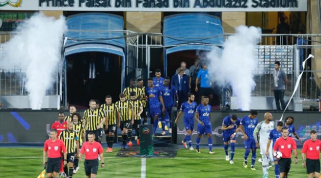 حرب شرسة بين الهلال والاتحاد لخطف "مرعب الحراس"