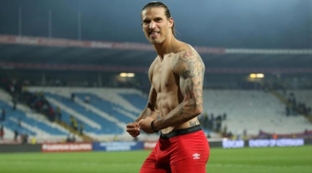 ميركاتو سعودي| اتفاق شبه نهائي بين اتحاد جدة ومهاجم باوك سالونيكا اليوناني