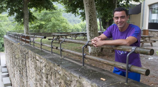 أبطال آسيا| الأسطورة تشافي يتحدث عن النصر قبل قمة ربع النهائي