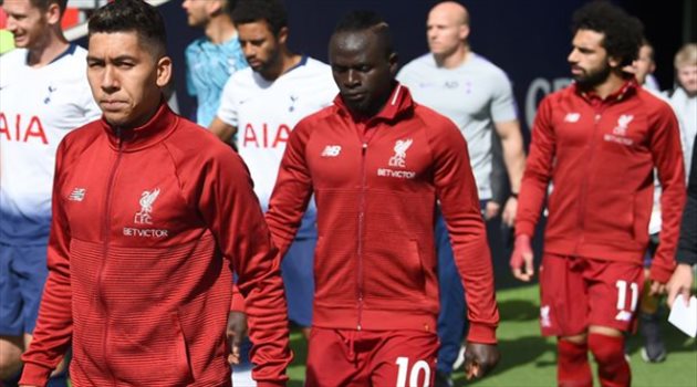 ليفربول صلاح وماني وفيرمينو لاعب الهلال السابق يسخر من ليفربول: الجيل الحالي صفر والبطولة تنادي "السيتيزن"