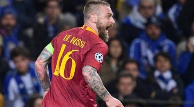 احتجاجات غاضبة في روما بعد إقالة دي روسي