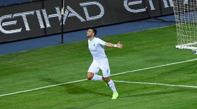 رقم لا يصدق.. 40% من أهداف الأهلي عن طريق السومة