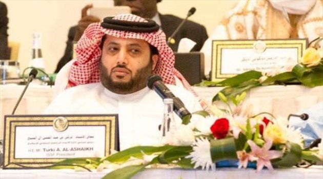  تركي آل الشيخ يسخر من "منتخب التجميع" قبل مباراة الإمارات وقطر في كأس آسيا