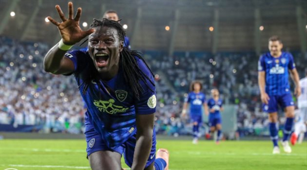 كلاسيكو المملكة| جوميز: شعار الهلال وسام على صدري.. وسنهز شباك الاتحاد