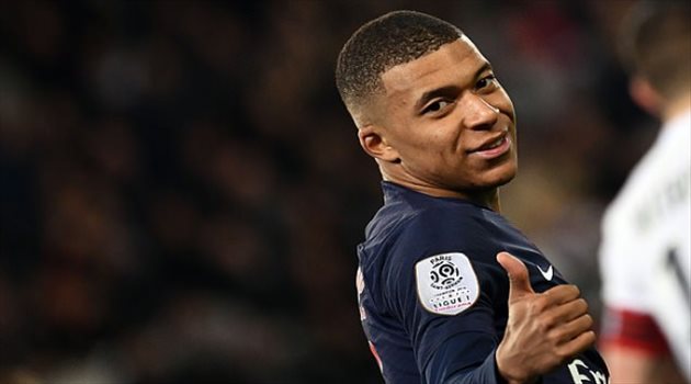 باريس سان جيرمان يرد بقوة على اهتمام ريال مدريد بـ"مبابي".. تصريحات نارية