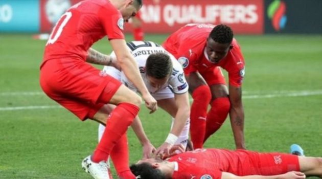 في تصفيات يورو 2020.. جورجي ينقذ سويسري قام ببلع لسانه