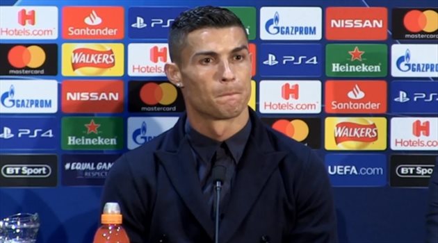 دوري الأبطال| رونالدو غير مهتم بالكرة الذهبية ويؤكد براءته من تهمة الاغتصاب