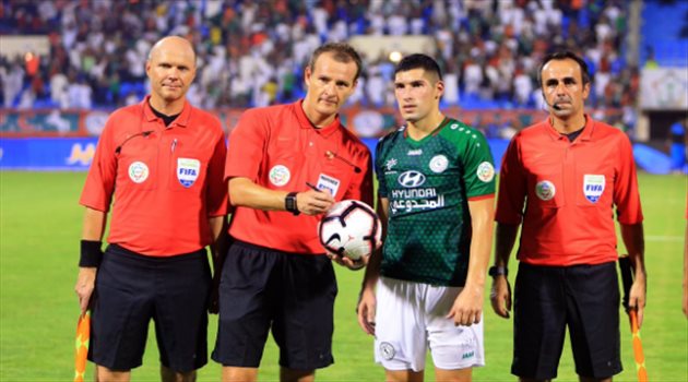 دوري المحترفين| رغم الفوز الكبير على الفيحاء.. نجم الاتفاق: "الأداء سيء"