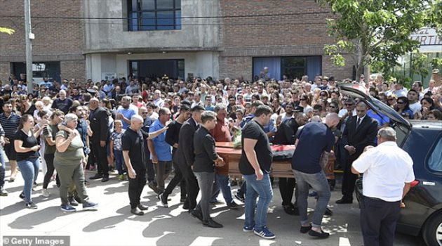 كارديف سيتي يستعين بأندية الدوري الإنجليزي للتهرب من أموال سالا