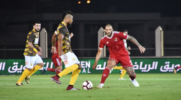 أحد يعلن "ثورة تغييرات" في انتقالات يناير