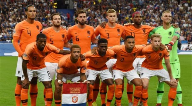 نجم برشلونة يقود هولندا أمام بيلاروسيا بتصفيات الأمم الأوروبية