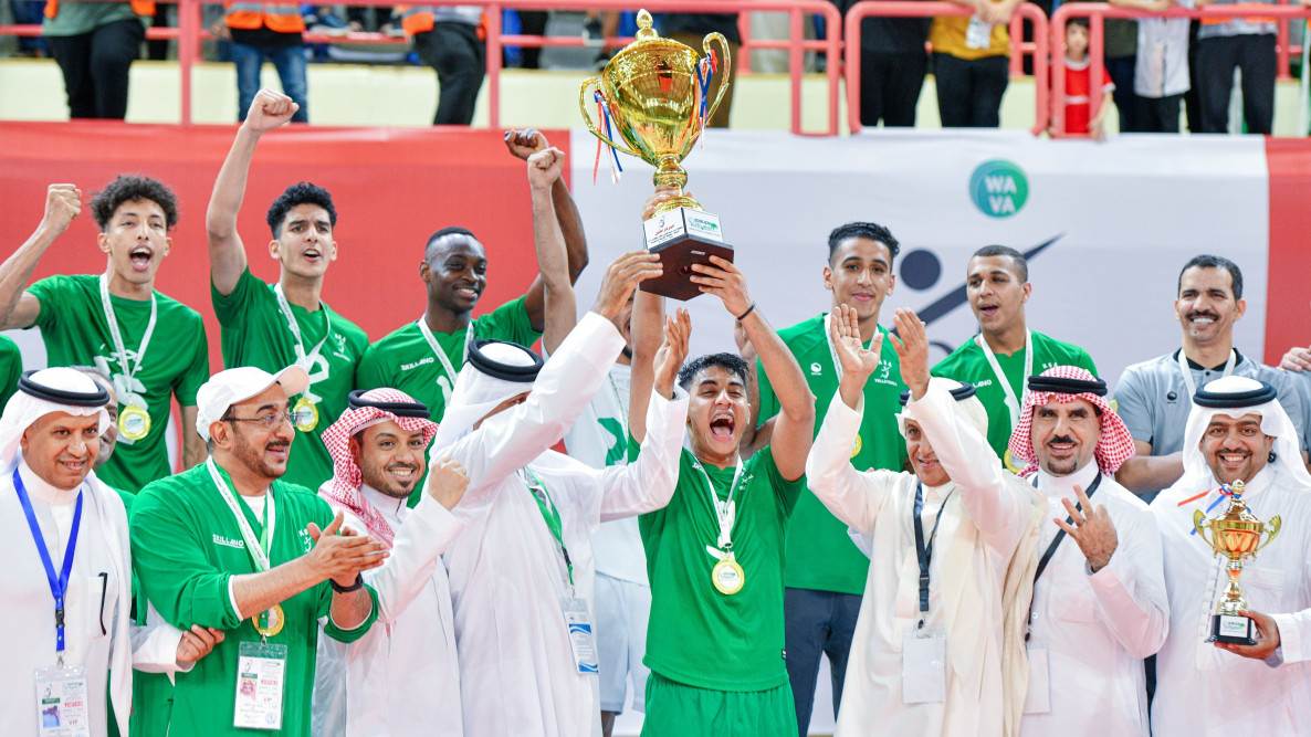 السعودية بطل كأس غرب آسيا للكرة الطائرة تحت 20 عامًا