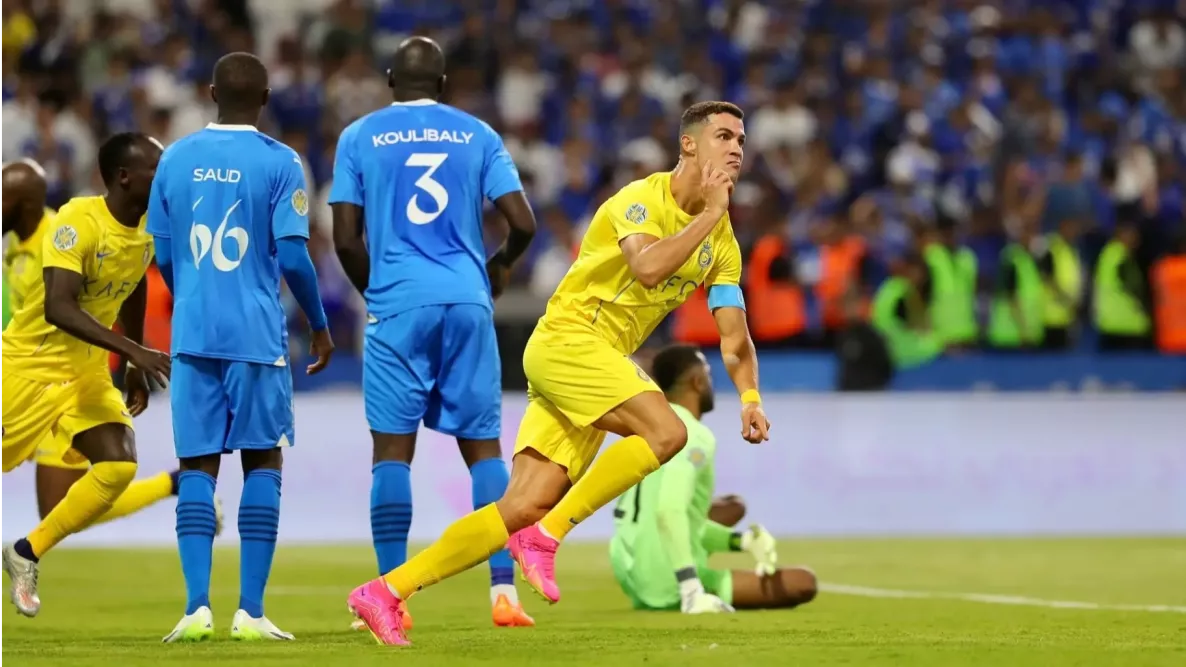 سعودي سبورت/حكم نهائي كأس الملك|لا يخسر معه النصر والهلال..بطل الكروت الحمراء