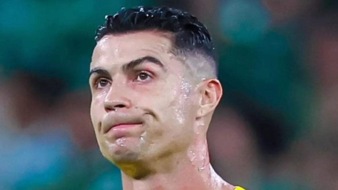 ما فعله الهلال مع رونالدو هو أضعاف ما يتم مع أوسيمين .. المريسل يفجرها 