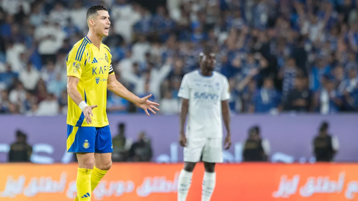 أول تعليق من رونالدو عقب انتهاء ديربي الرياض بين الهلال والنصر