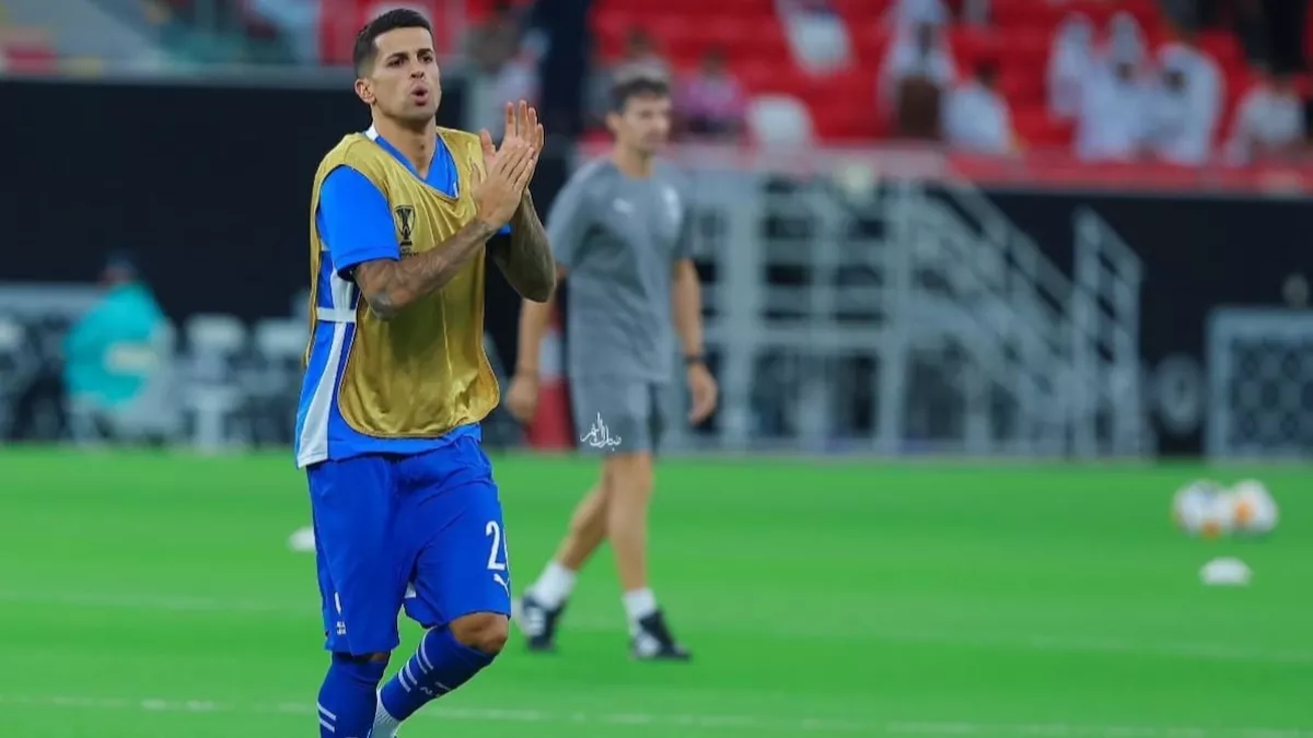 كانسيلو يغادر السعودية ويضع الهلال في مأزق بدوري أبطال آسيا 