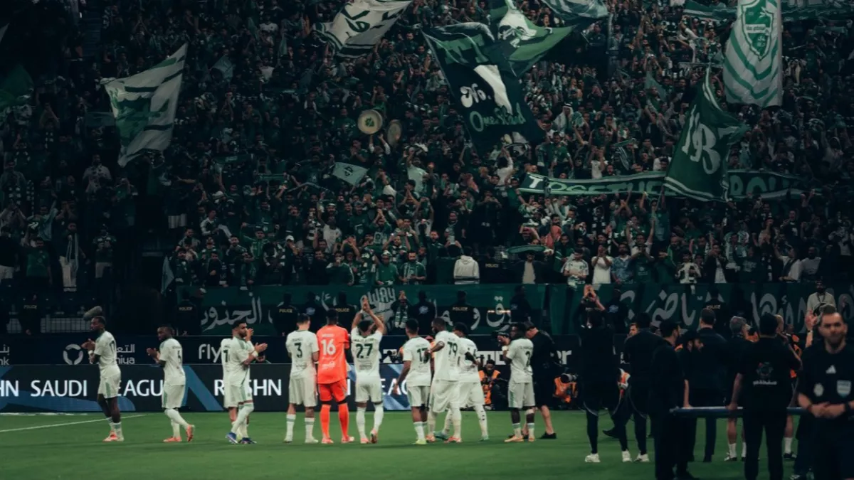 عاجل | زلزال في قلعة الكؤوس.. كواليس اجتماع "تكسير العظام" بين نجوم الأهلي 