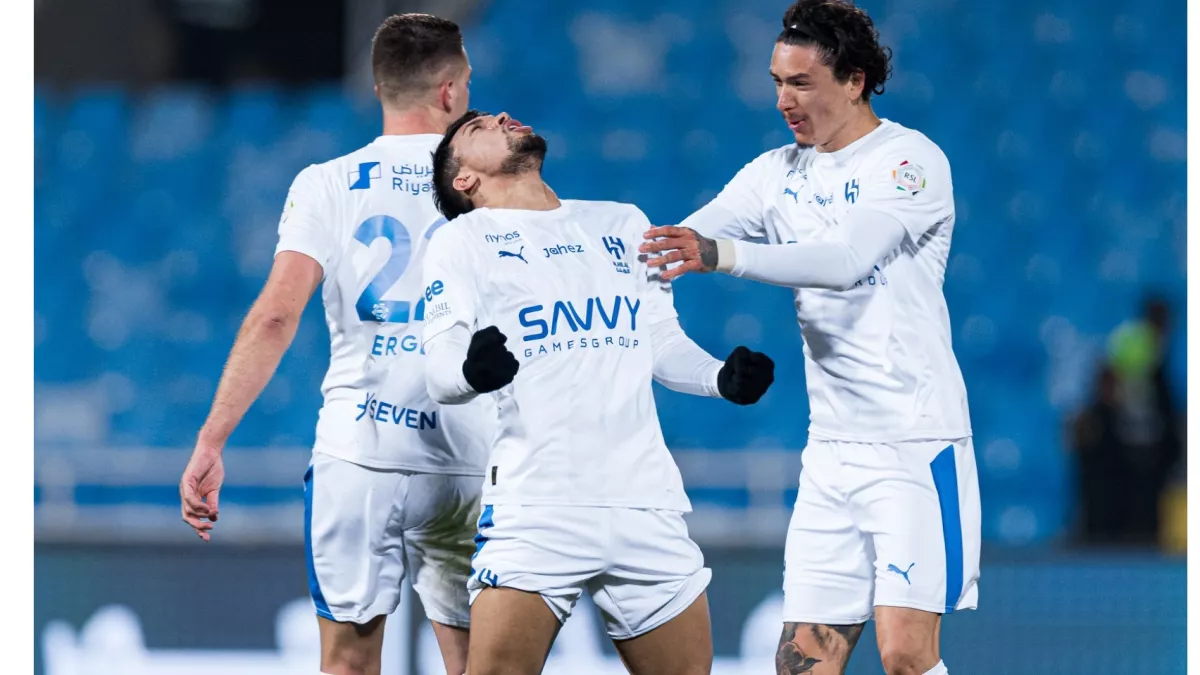 عاجل | الرياض يفاجئ الهلال بالتعادل ويقدم هدية للنصر في دوري روشن 