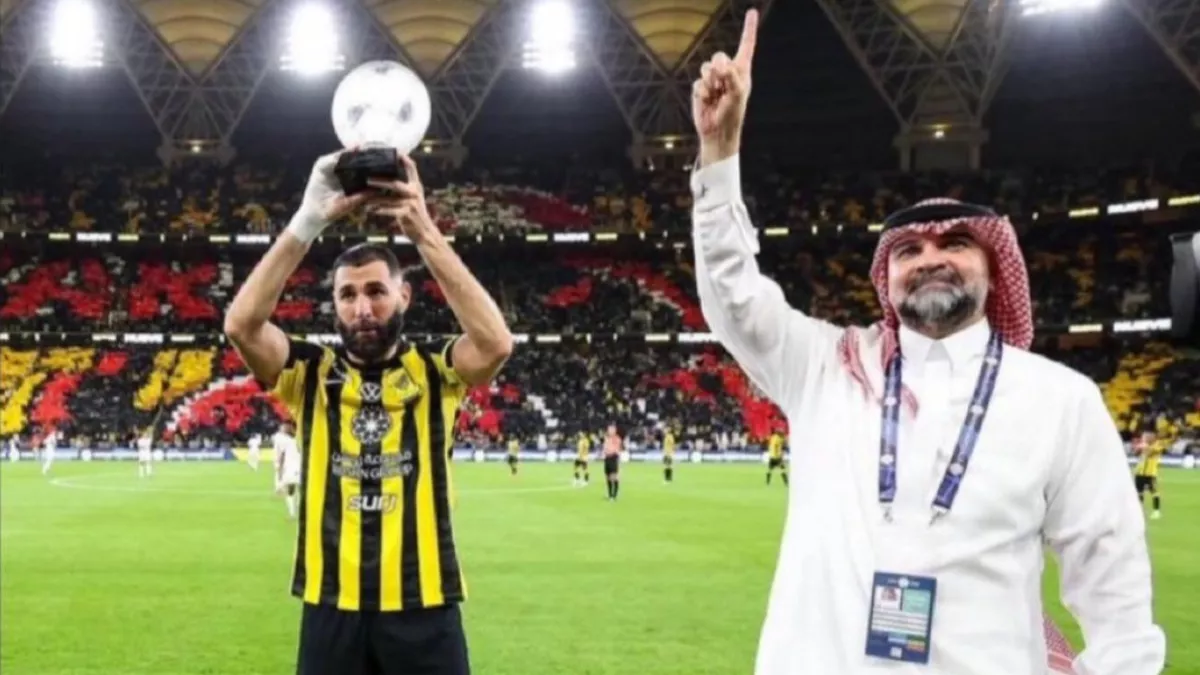 عاجل | "كان رحيله ضرورة".. فهد سندي يكشف سبب التفريط في بنزيما 