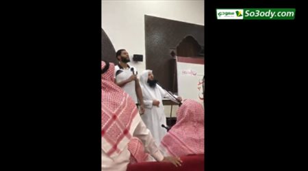 نجم الهلال يشهر إسلامه