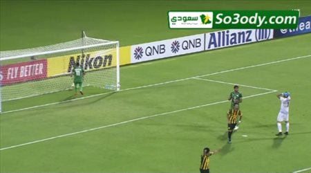 ذوب آهن اصفهان يتعادل وخطأ كارثي من حارس مرماهم يعود بالإتحاد للتقدم مرة أخرى