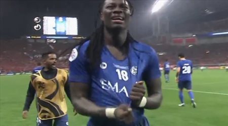 هدف جوميز الثاني في مرمي اوراوا ويبكي بحرقة بعد الهدف - تعليق عصام الشوالي