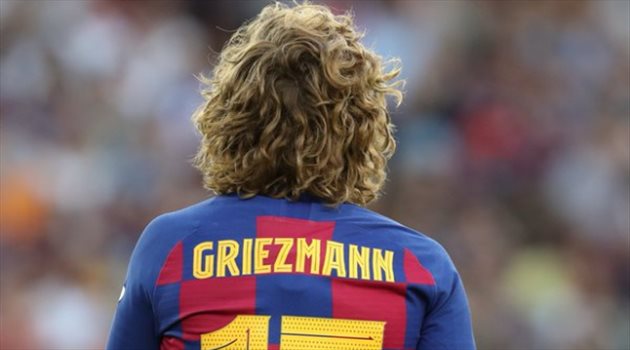 الكوميديا مستمرة.. برشلونة يحتج على عقوبة الـ "300" يورو