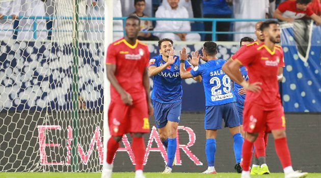 رئيس ضمك يثير الجدل بشأن الهلال.. وبن زكري يقدم تصريح للتاريخ