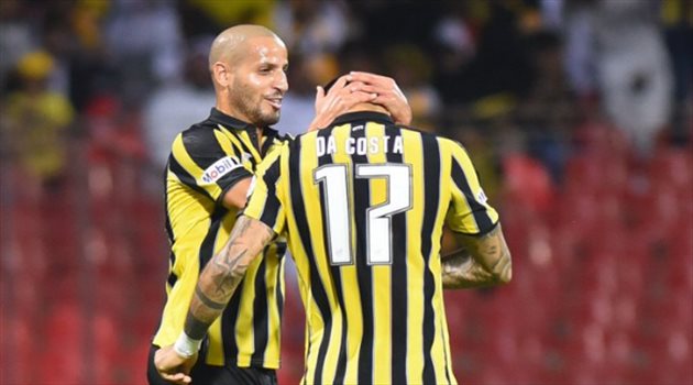 فيديو| "موعد اعتزاله وحقيقة ترشيحه تين كات للاتحاد".. تصريح مثير من الأحمدي