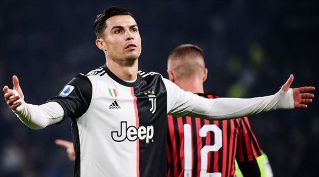 رونالدو يوفنتوس يجد ضالته في أزمة كريستيانو رونالدو.. وريال مدريد السبب