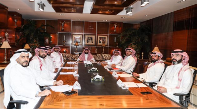 "ديون في 6 شهور؟".. الفراج يثير جدلا بسبب أزمة الاتحاد