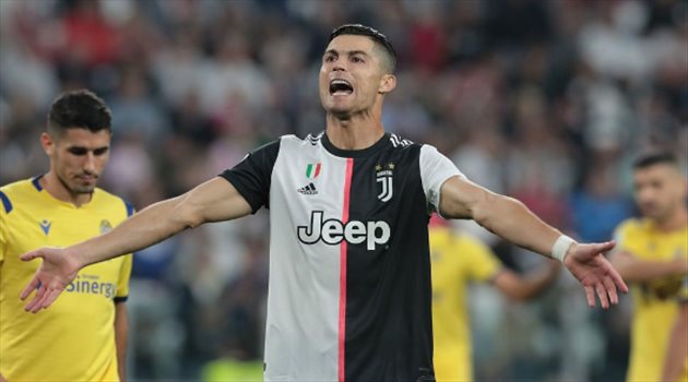 محامي كريستيانو رونالدو يفجر مفاجأة جديدة بشأن رحيله عن ريال مدريد