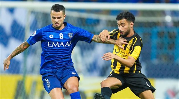 الهلال والاتحاد كلاسيكو المملكة| إعلامي يثير الجدل برسالة نارية قبل مباراة الهلال والاتحاد