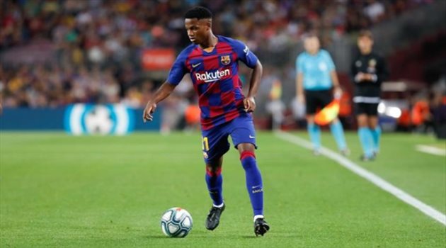 برشلونة يعمل على ترقية جوهرته للفريق الأول.. وخيار إعارته يبقى مطروحا