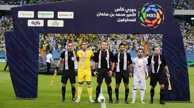 صورة| كواليس جديدة عن أزمة النصر.. حمد الله انتزع "شارة الكابتنية" بالقوة من اللاعبين