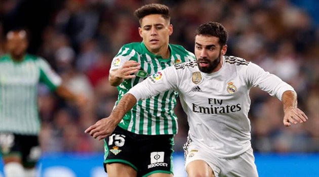 أهان نجم ريال مدريد.. تعرف على كواليس أحداث مباراة "بيتيس" المثيرة