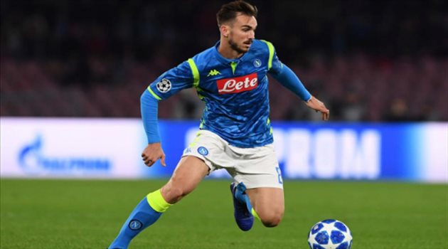 مانشستر سيتي يضع عينه على جوهرة نابولي.. جوارديولا يريده بشدة